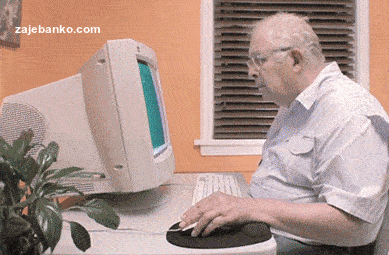 smiješna gif animacija: starac za računalom