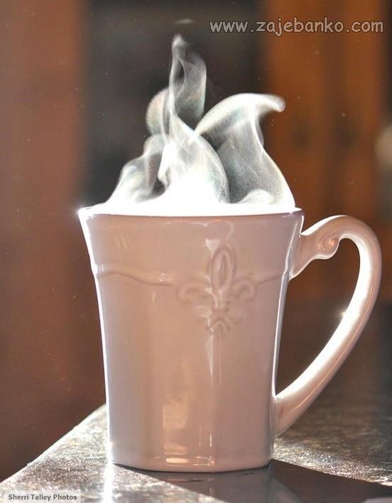 Miris i aroma prve jutarnje kavice