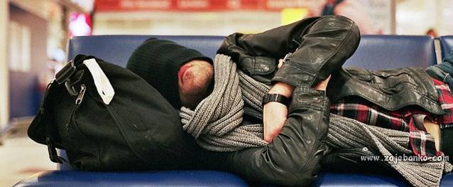 Zaspali u zračnoj luci